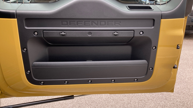 Land Rover Defender 3.0 D350 Trophy Edition Deep Sandglow 110 5dr Auto Diesel Estate - Image 55